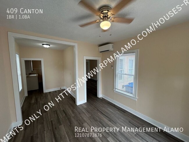 Building Photo - AVAILABLE NOW! 1 Bedroom /1 Bath Unit with...