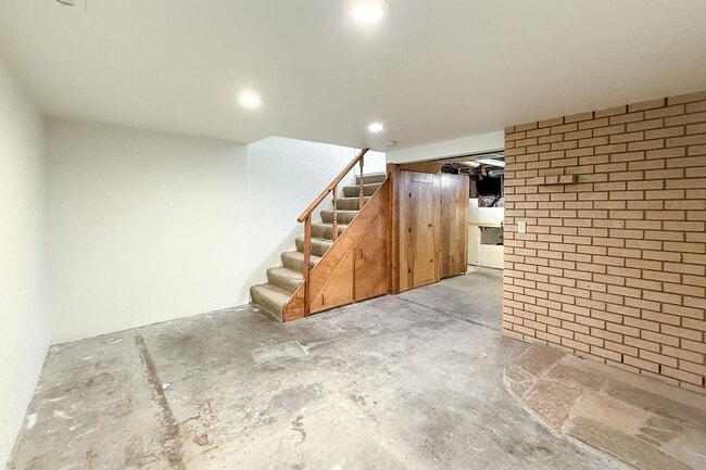 Building Photo - Riverfront 3-Bedroom Historical Richland Home