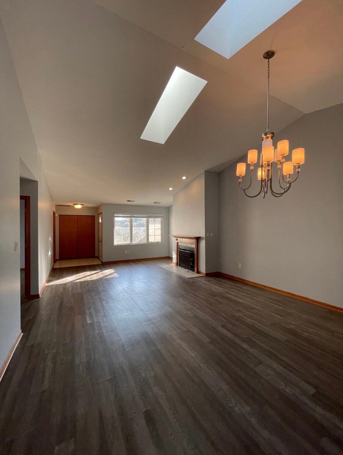 Building Photo - 1738 Beech Dr
