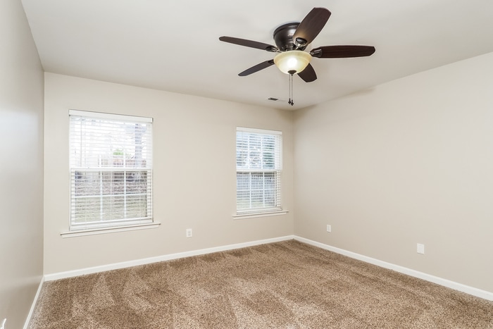 Building Photo - 106 Spring Dove Ln