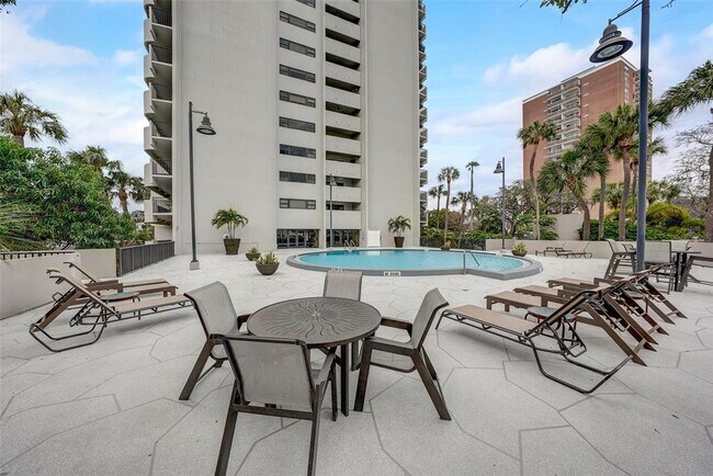 Building Photo - 4141 Bayshore Blvd