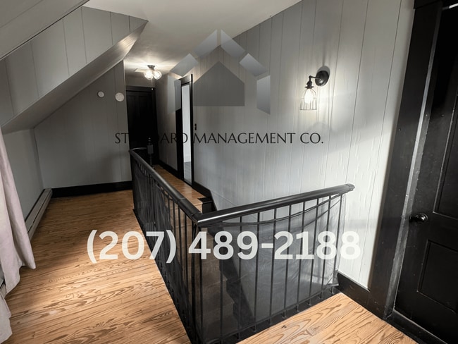 Building Photo - Well Maintained 4 Bedroom Single Family Home for Rent on Elm St, Fairfield