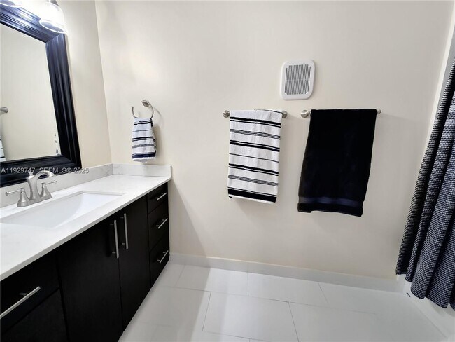 Building Photo - 15701 SW 137th Ave