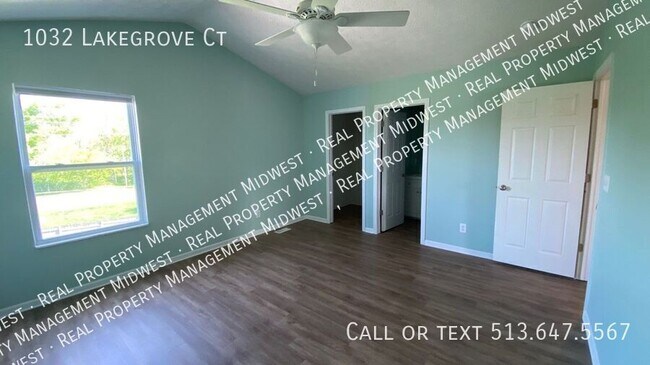 Building Photo - 1032 Lakegrove Ct