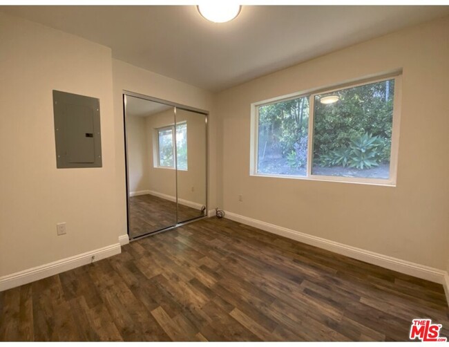 Building Photo - 4567 Yellowstone St