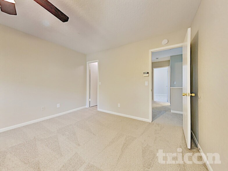 Building Photo - 11803 Willow Point Way