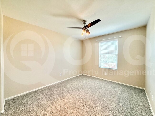 Building Photo - 1147 S Sawyer