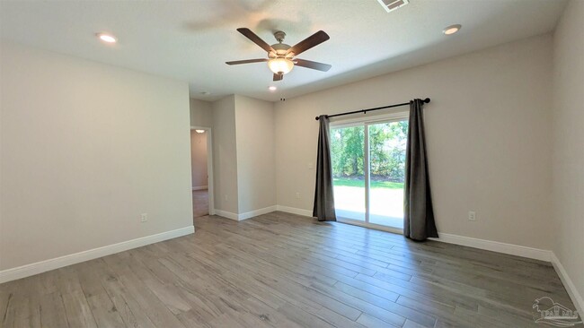 Building Photo - 2973 N 30th Ave