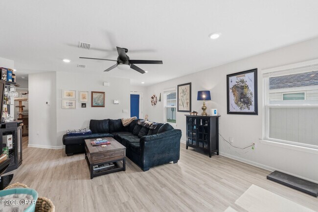 Building Photo - 6513 Slabinski Ln