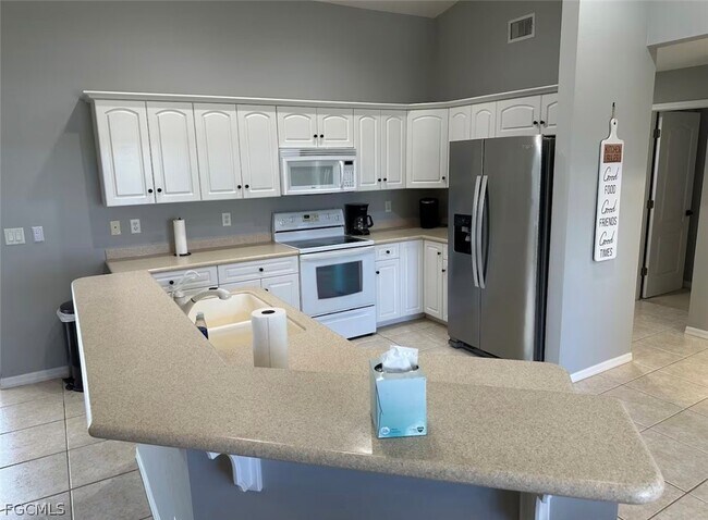 Building Photo - 1804 NW 20th Pl