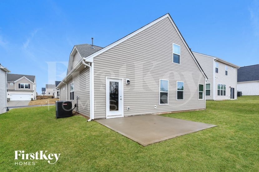 Building Photo - 410 Stonefence Dr