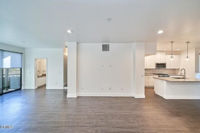 Building Photo - 4201 Pennsylvania Ave