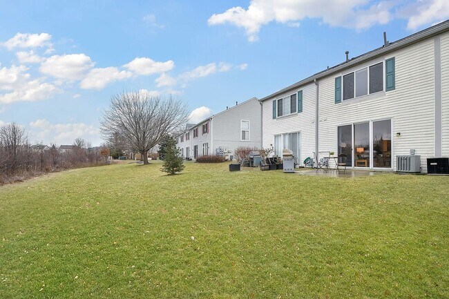 Building Photo - 2549 Arcadia Cir
