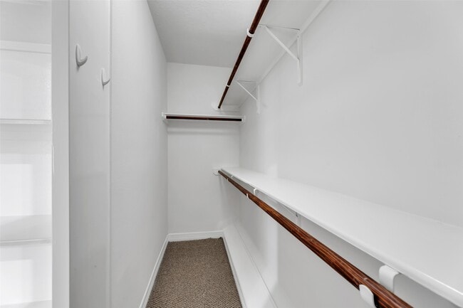 Building Photo - 6014 Hamman St