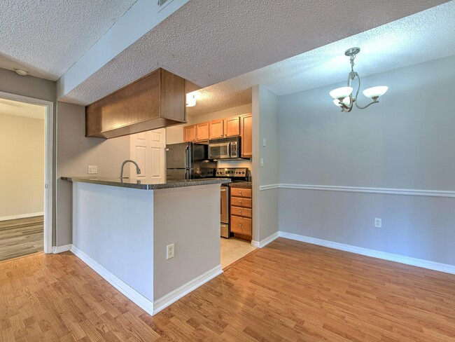 Building Photo - 209 Lake Brook Cir