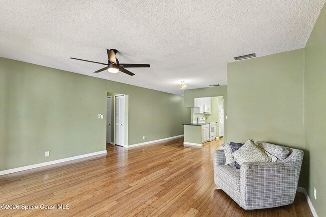 Building Photo - 1047 Small Ct