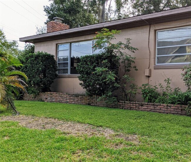 Building Photo - 1310 W Woodlawn Ave