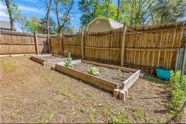 Building Photo - 1105 Scarlett Dr