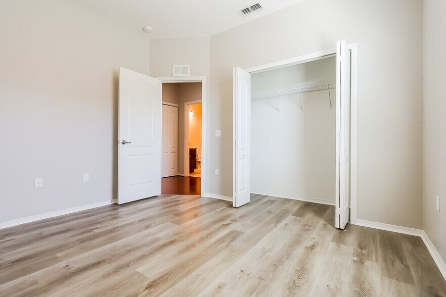Building Photo - 5728 Woodruff Way