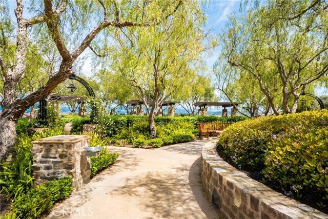 Building Photo - 23 Castlerock