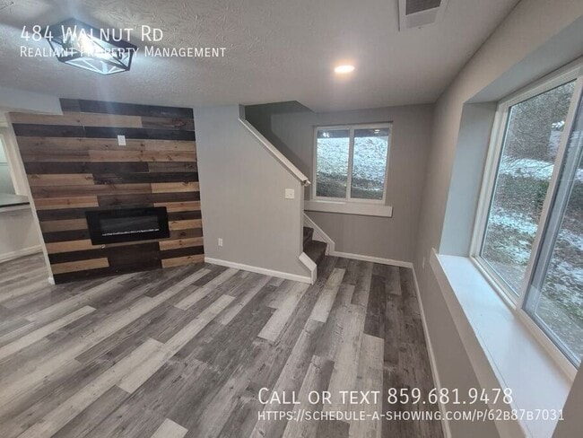 Building Photo - 484 Walnut Rd