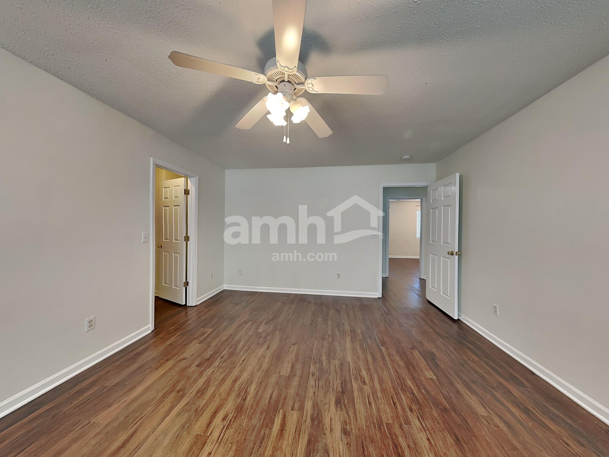 Building Photo - 1066 Bridgend Dr