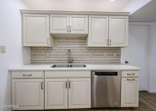 Building Photo - 8333 E Orange Blossom Ln