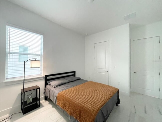 Building Photo - 8486 Ivy Stark Blvd