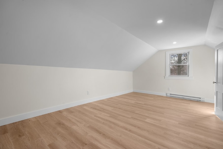 Building Photo - 17 Bridge St