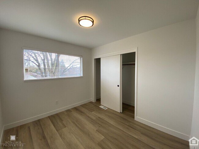 Building Photo - 534-536 Joaquin Drive