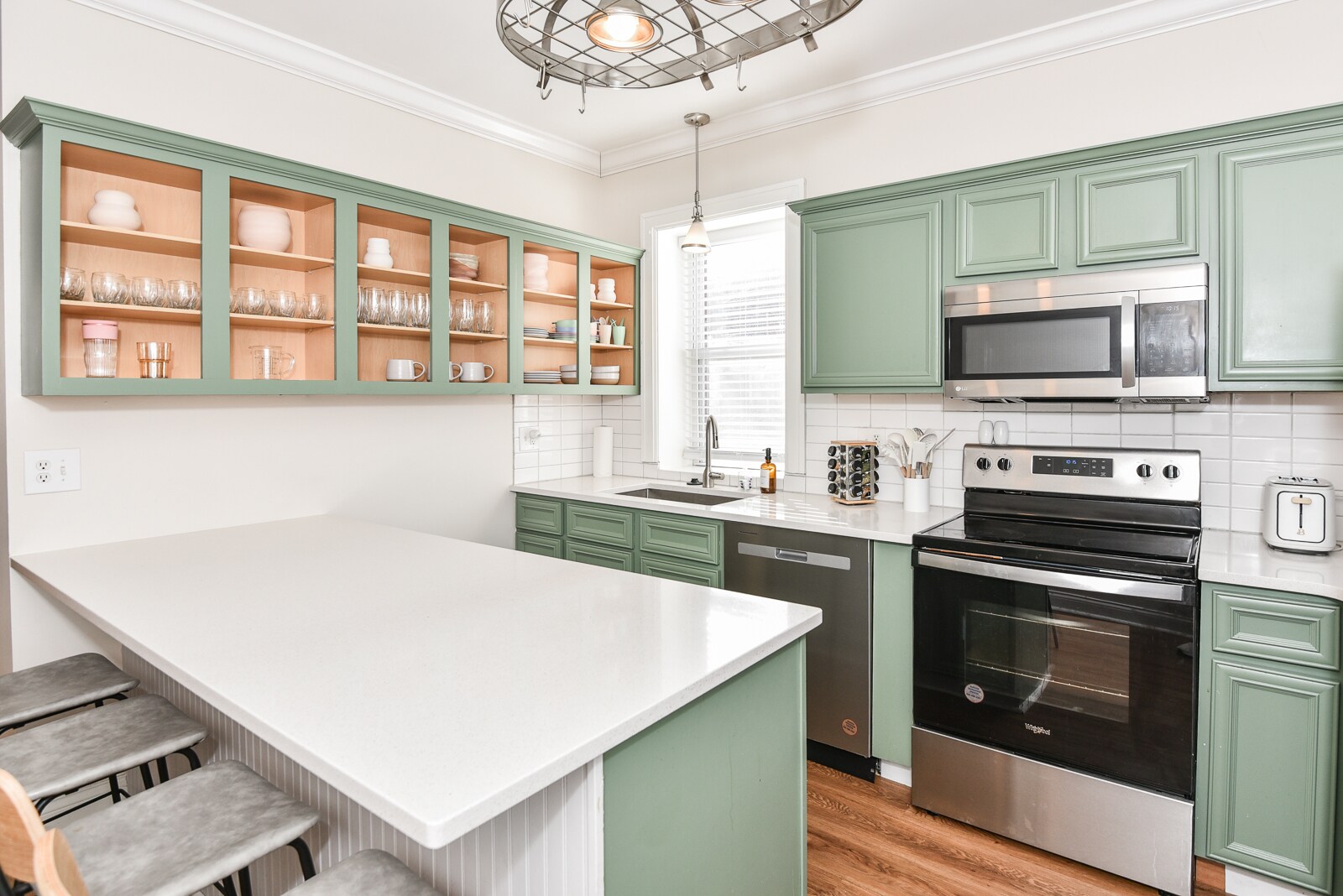 Building Photo - 2015 McNair Ave