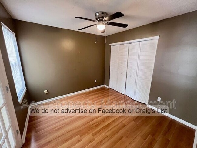 Building Photo - 1543 Bingham Dr
