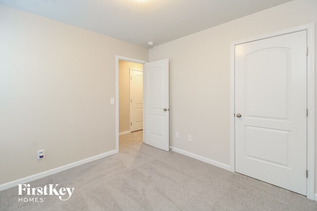 Building Photo - 5439 Misty Hill Cir