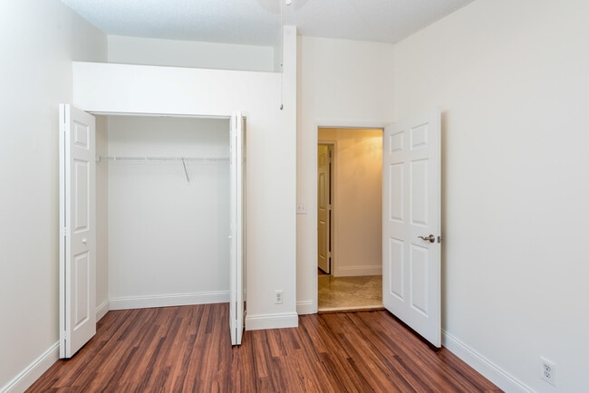 Building Photo - 5514 NW 41st Terrace