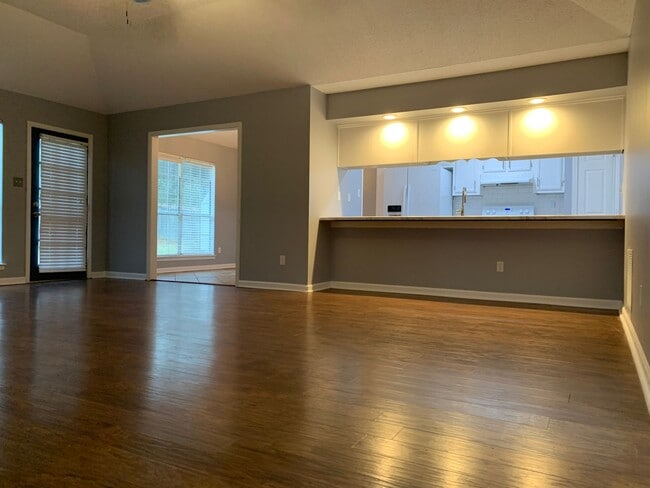 Building Photo - 5412 Leaning Oak Dr