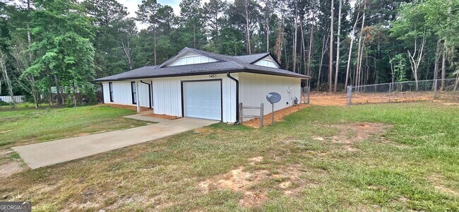 Building Photo - 2664 GA-34