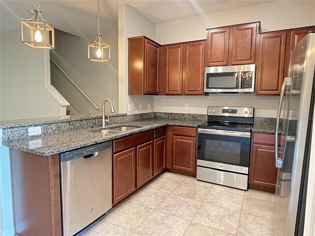 Building Photo - 9768 Pembrooke Pines Dr