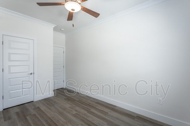 Building Photo - 1886 Young Rd SE