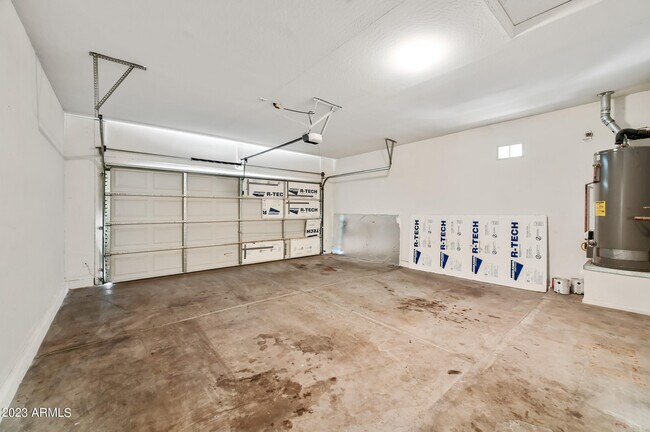 Building Photo - 7136 W Forest Grove Ave