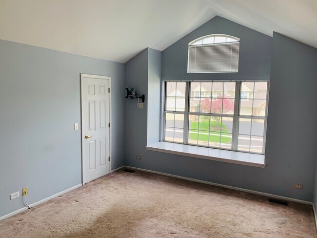 Building Photo - 2825 Effingham Ct