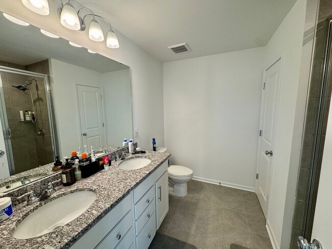 Building Photo - Beautiful 4BR/3BA Home in Parkside Crossing