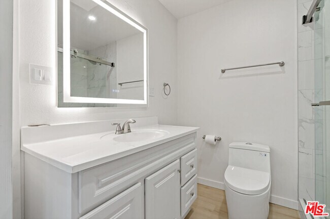 Building Photo - 23906 Darbun Dr