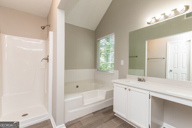 Building Photo - 2232 Rocksram Ct