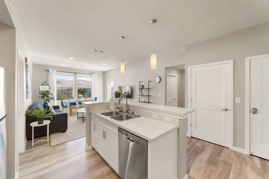 Building Photo - 375 Harbour Cove Dr