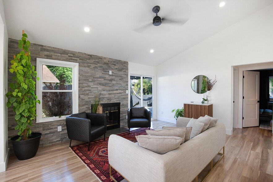 Building Photo - 12340 Little Emily Way