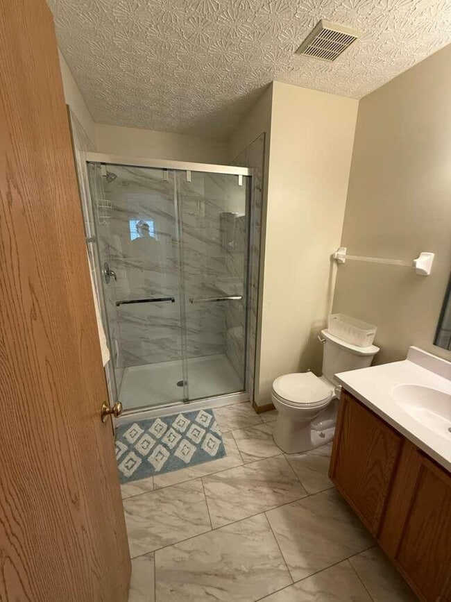 Building Photo - 8282 Mira St