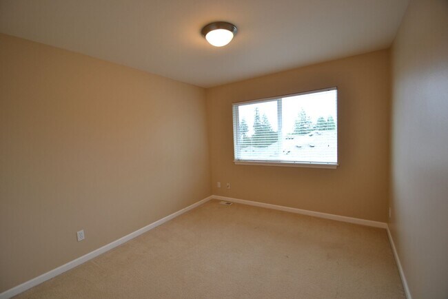 Building Photo - 4Bd/2.5Ba Snohomish Home