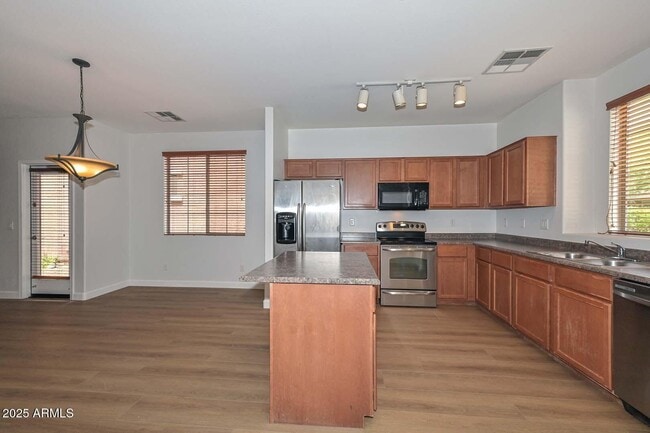 Building Photo - 3733 E Kerry Ln