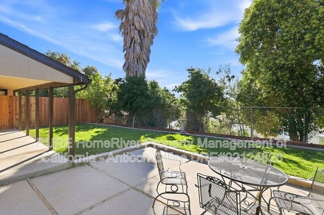 Building Photo - 2829 Fortuna Ct
