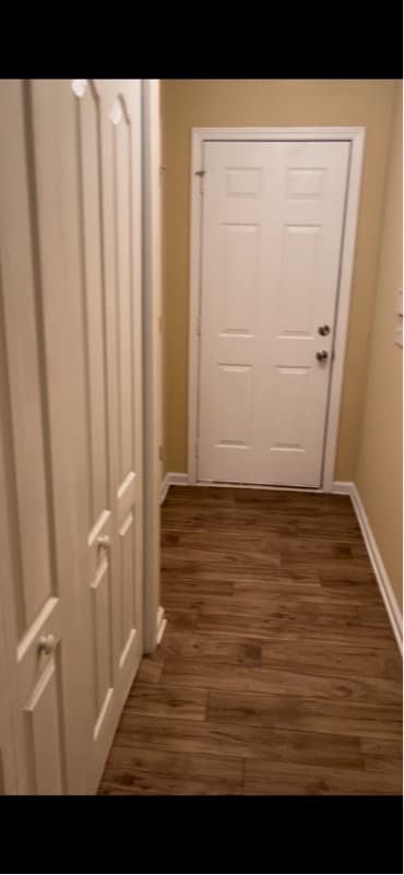 Building Photo - 35 Bradley St